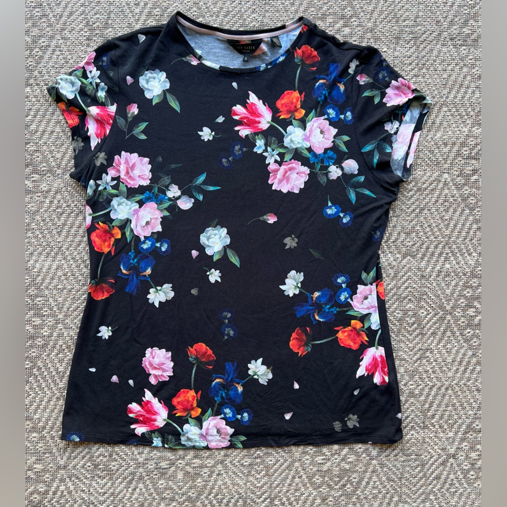Ted Baker London Black and Red Fitted T-Shirt